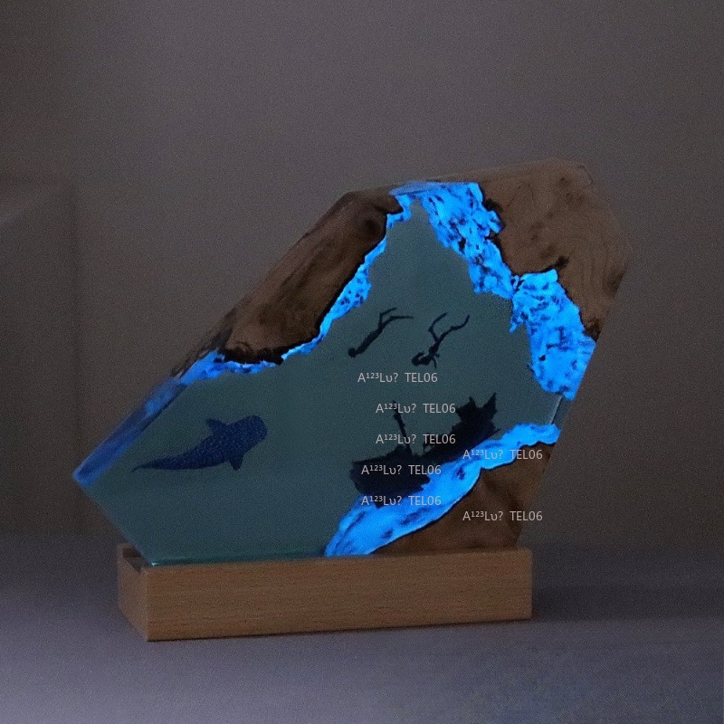 مصباح ليلي من الخشب والراتنج ب - مراجعة Resin Art Ocean وسعره