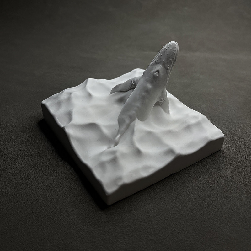 تمثال حوت الظهر المحدب من الجب - مراجعة Resin Art Ocean وسعره