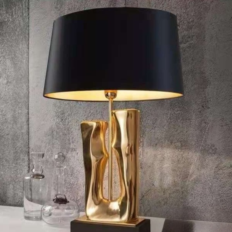 مصباح طاولة معدني بتصميم إسكند - مراجعة Resin Art Floor Design وسعره