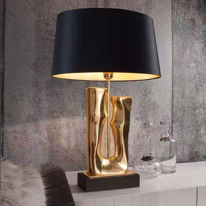 مصباح طاولة معدني بتصميم إسكند - مراجعة Resin Art Floor Design وسعره
